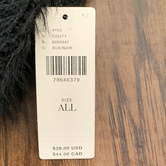 Anthropologie eyelash beanie - Picture 9 of 9